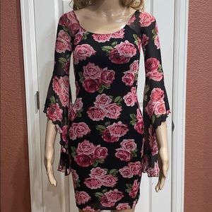 ❤️Colorful Floral Mesh Bell Sleeves Dress